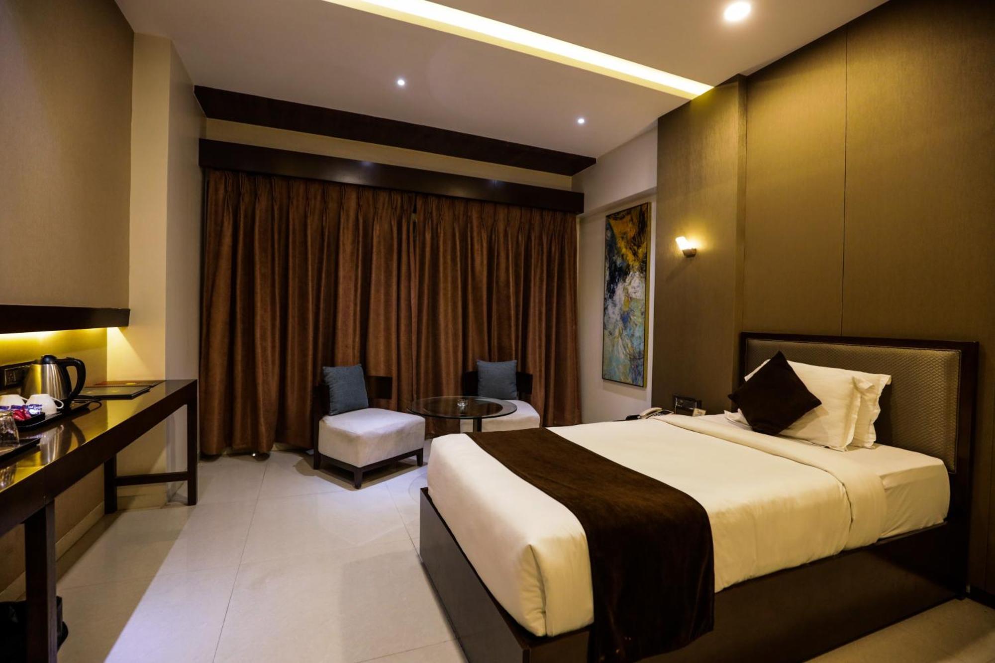 Hotel Atithi, Aurangabad Exterior photo